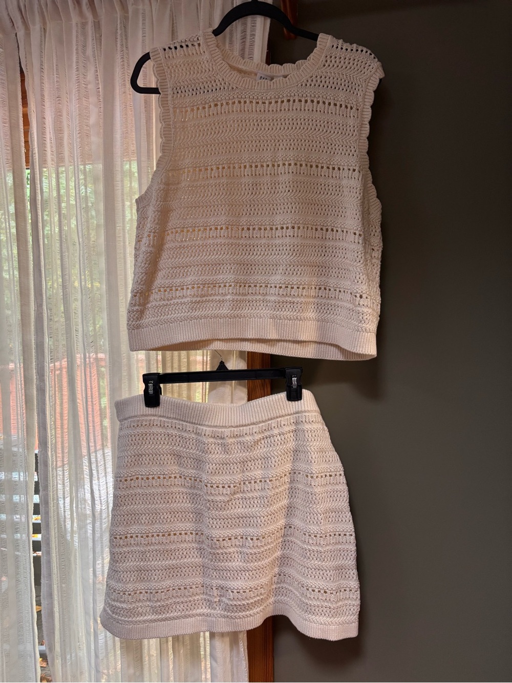 GAP Cream Crochet Knit Skirt Set - Sleeveless Top & Lined A-Line Skirt